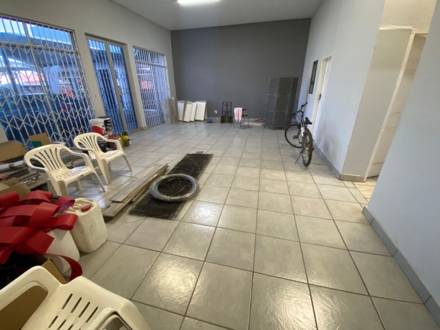 To Let Commercial Property for Rent in Rustenburg Central North West